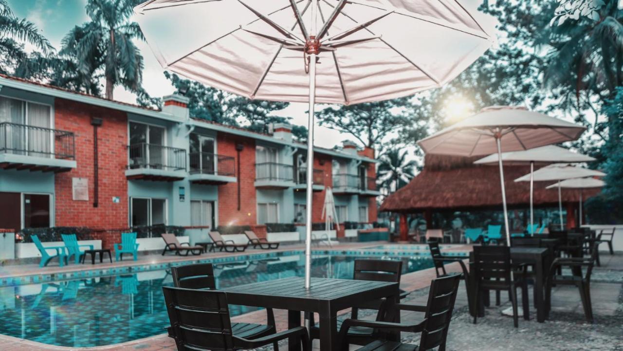 Hotel Y Restaurante Meson Del Gitano Caucasia Zewnętrze zdjęcie