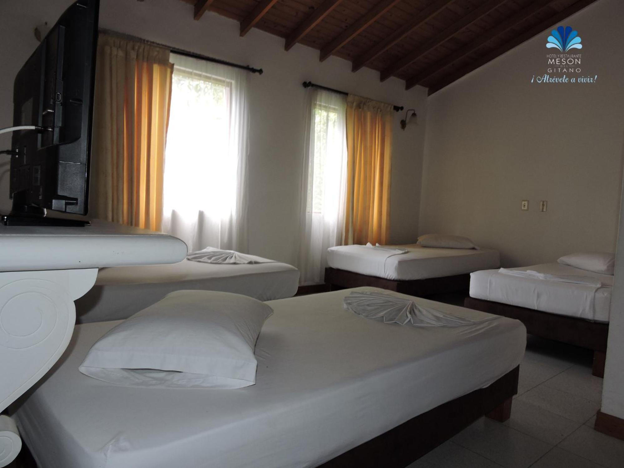 Hotel Y Restaurante Meson Del Gitano Caucasia Pokój zdjęcie