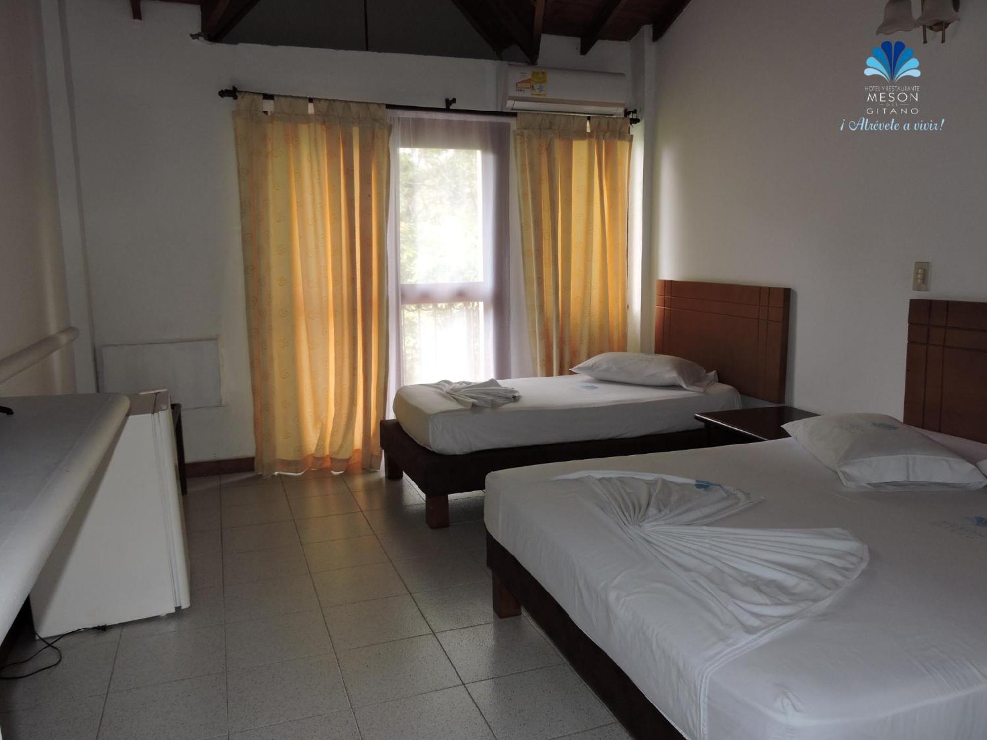 Hotel Y Restaurante Meson Del Gitano Caucasia Pokój zdjęcie