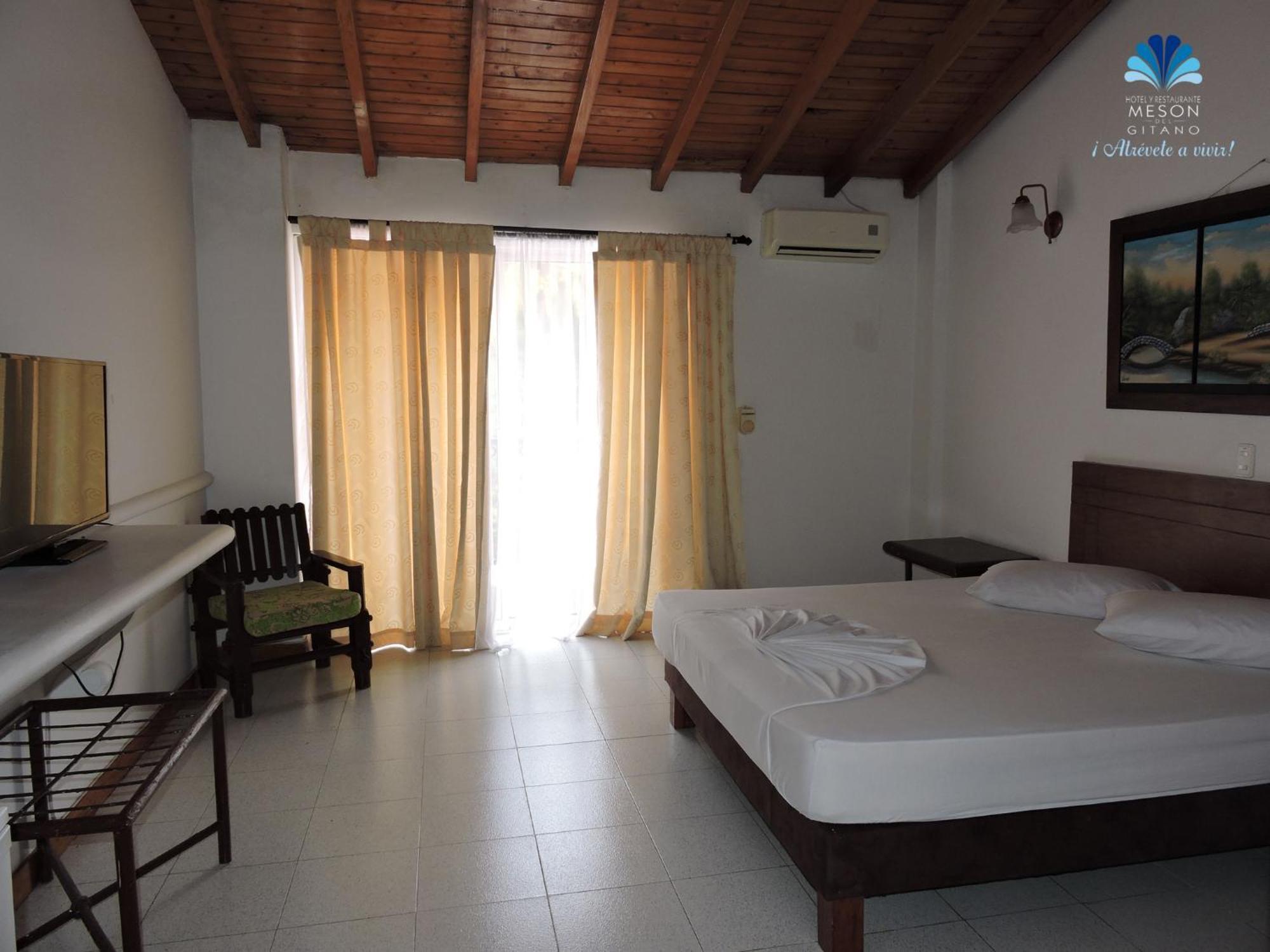 Hotel Y Restaurante Meson Del Gitano Caucasia Pokój zdjęcie